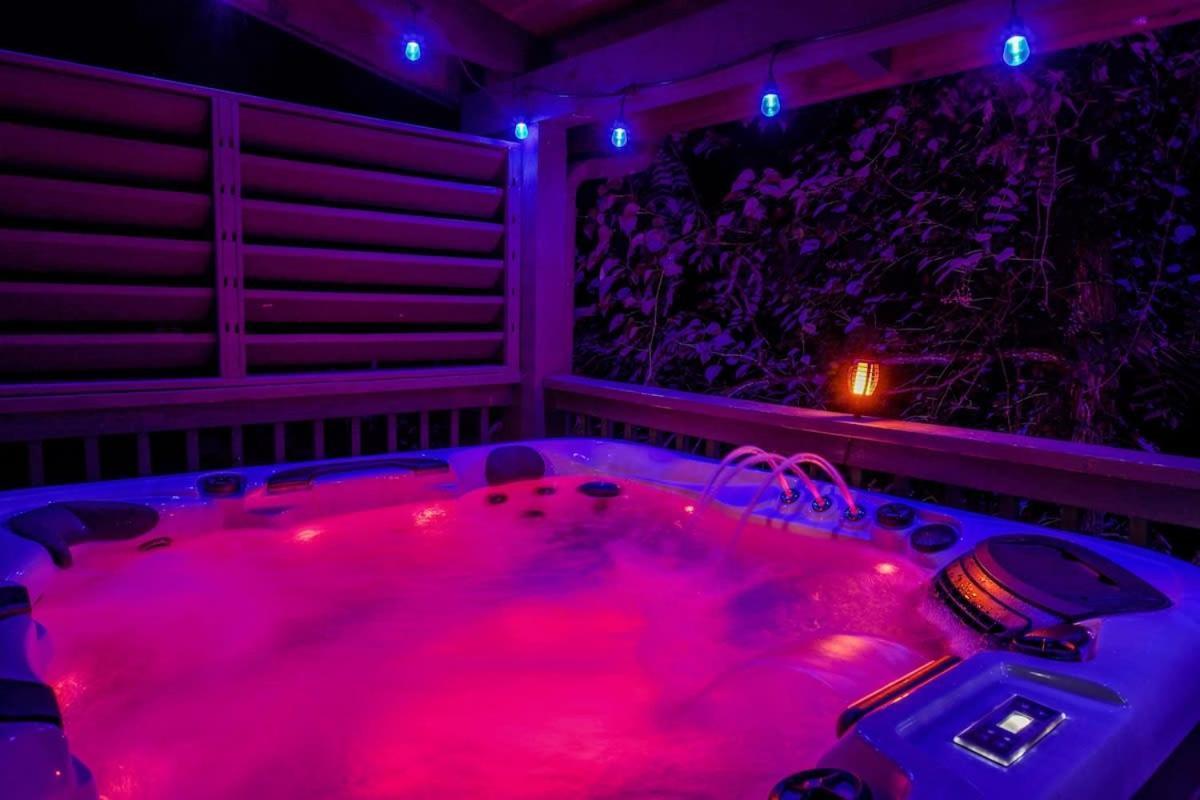 Ryes And Shine Bootlegger'S Cabin! Hot Tub* Pool* Arcade* Billiards *Ev * Pet Friendly Sevierville Extérieur photo